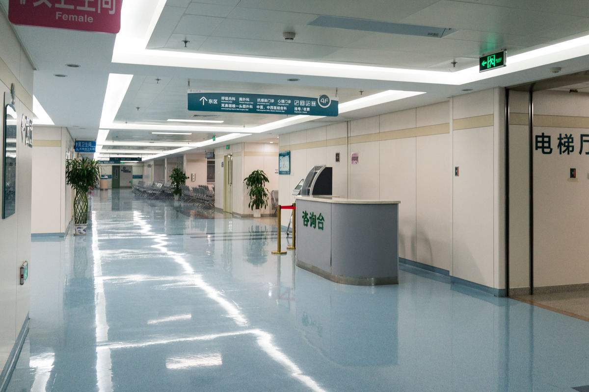 醫(yī)院專用洗地機(jī)哪款更合適.jpg 醫(yī)院專用洗地機(jī)哪款更合適.jpg